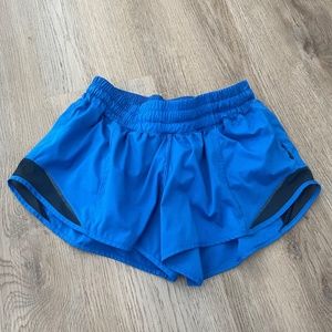 Lululemon Hotty Hot 2.5” LR